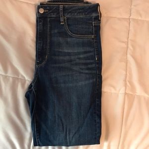 Medium wash AE jeans